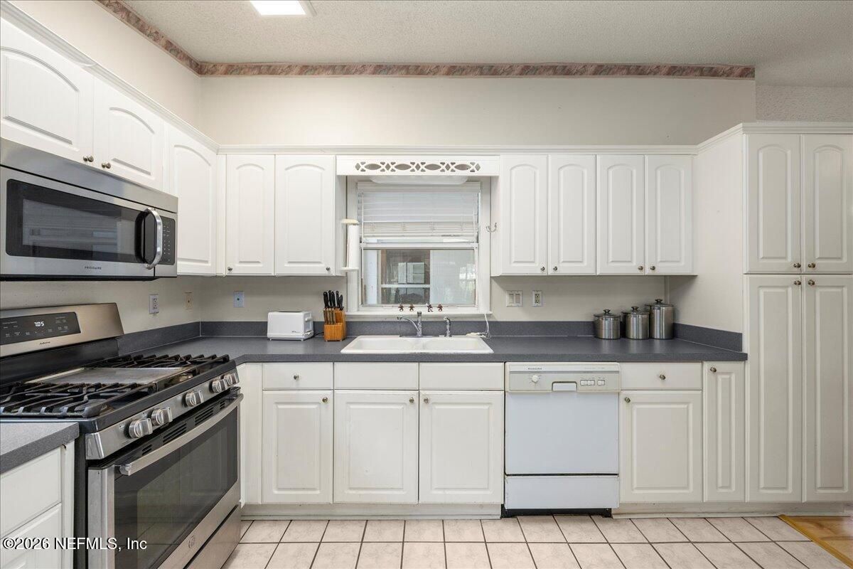 Interior, Kitchen, Stainless Steel Appliances
