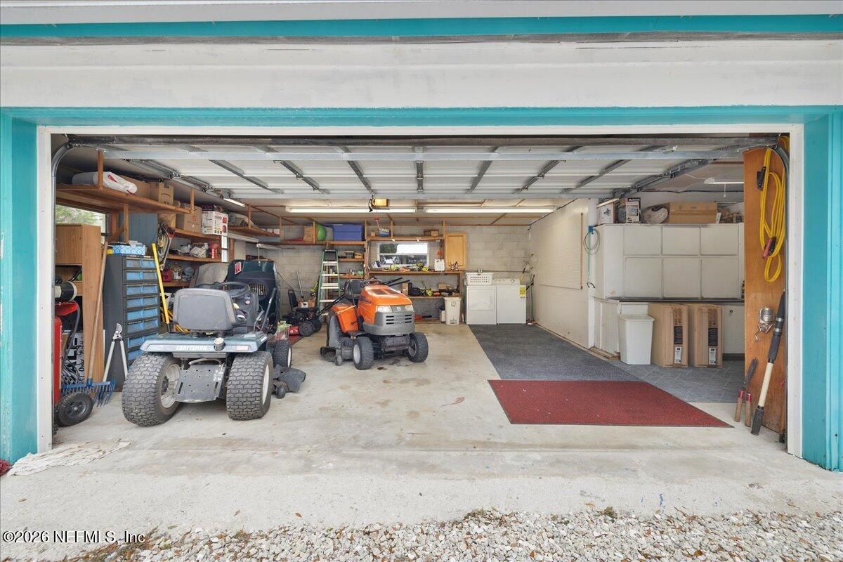 Garage, Interior