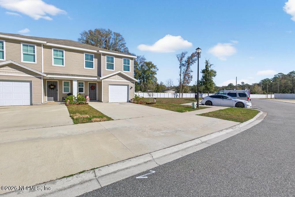 Attached, Exterior, Facade, Georgian