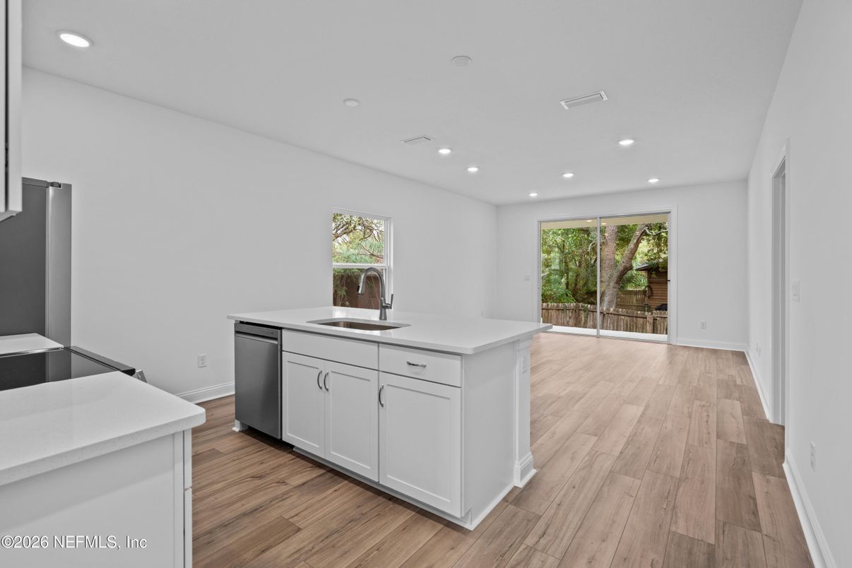 DE Listing image placeholder