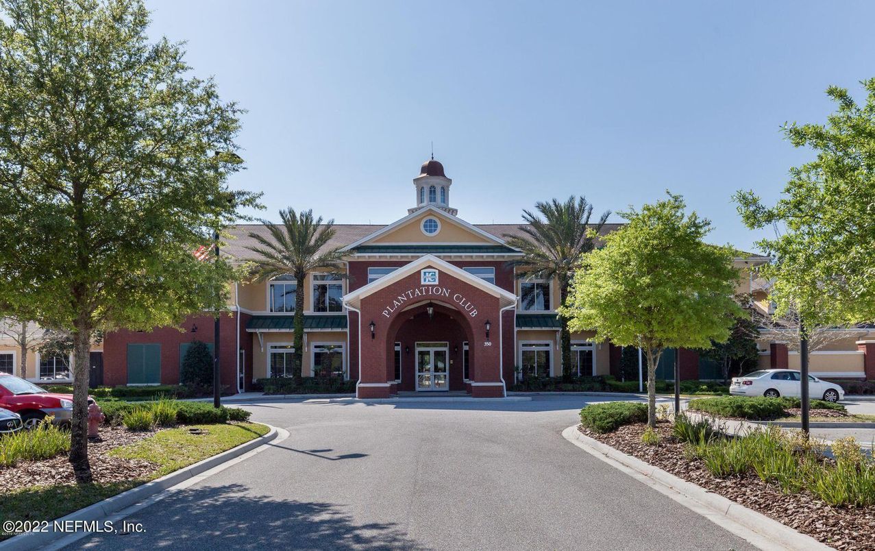 Exterior, Facade, None