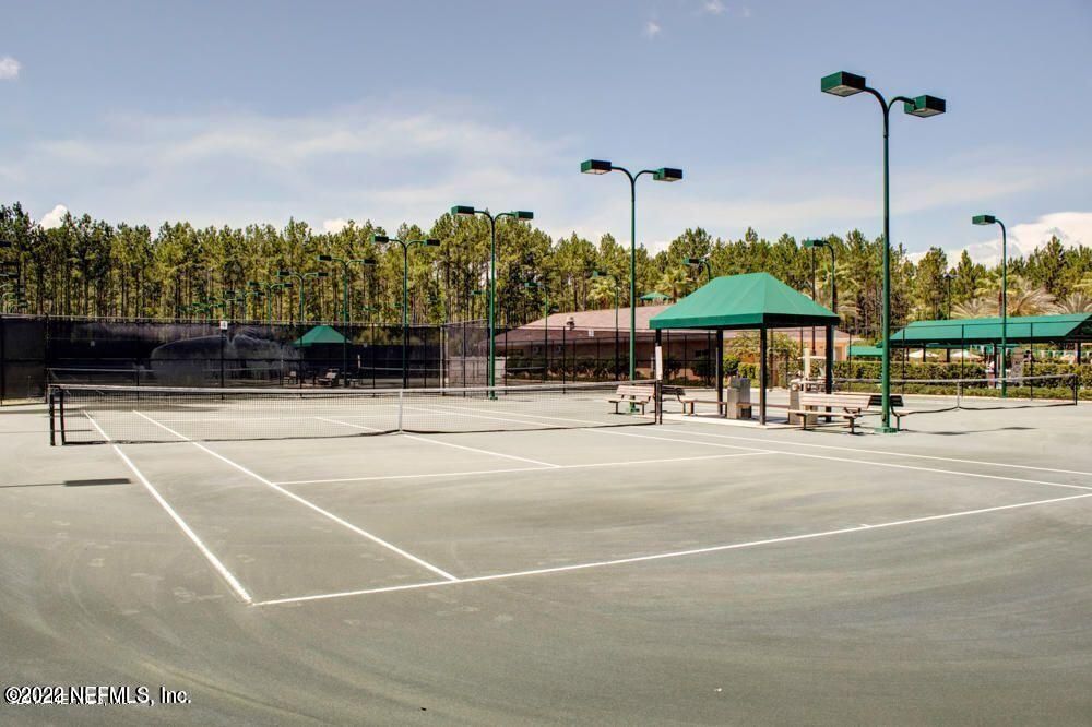 Exterior, Tennis Courts