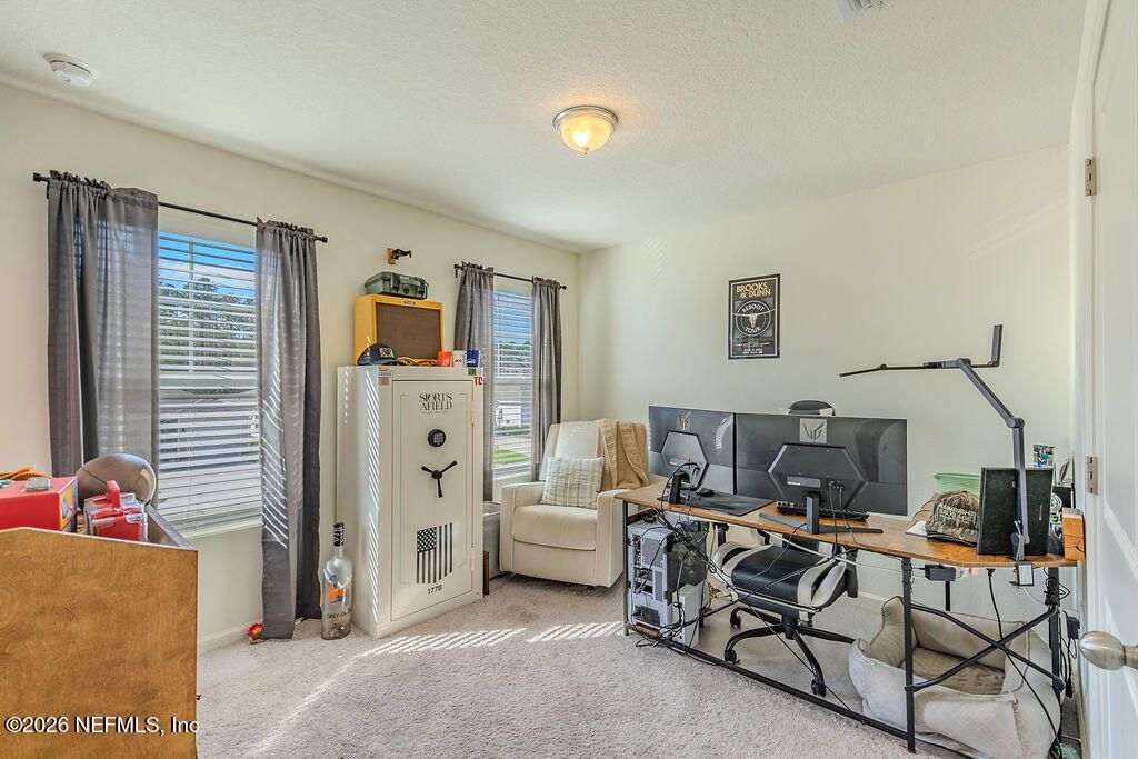 Home Office, Interior