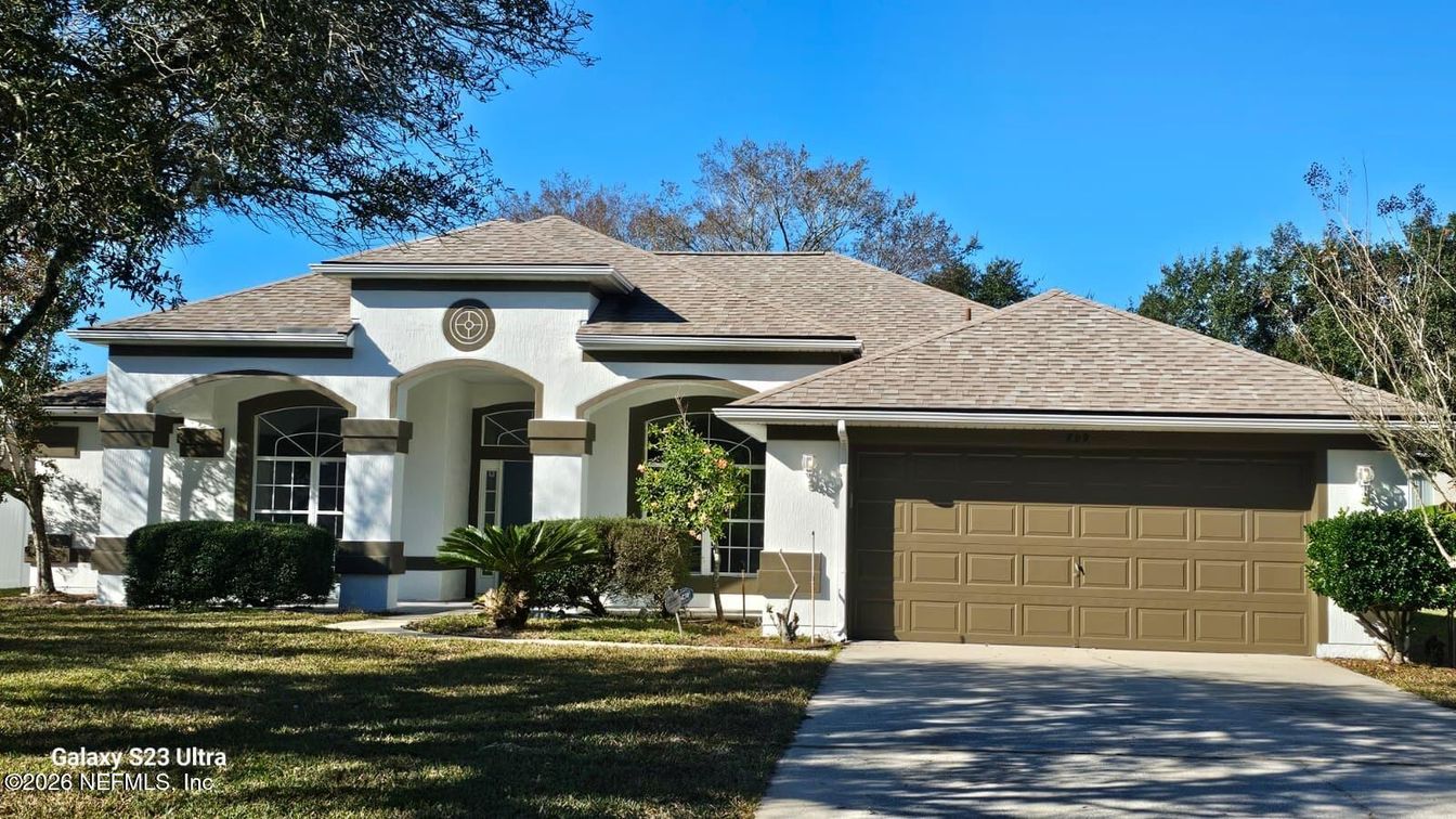 Attached, Exterior, Facade, French Provincial