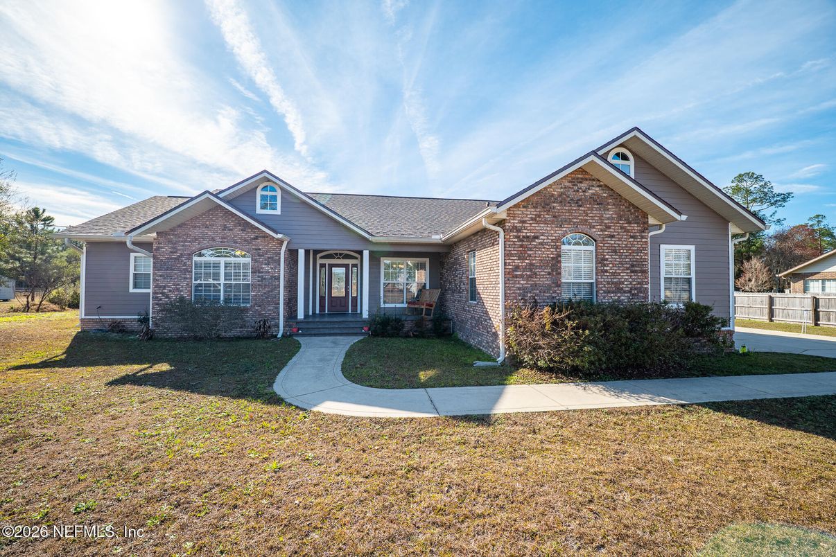 Exterior, Facade, Brick Facade, Brick Traditional