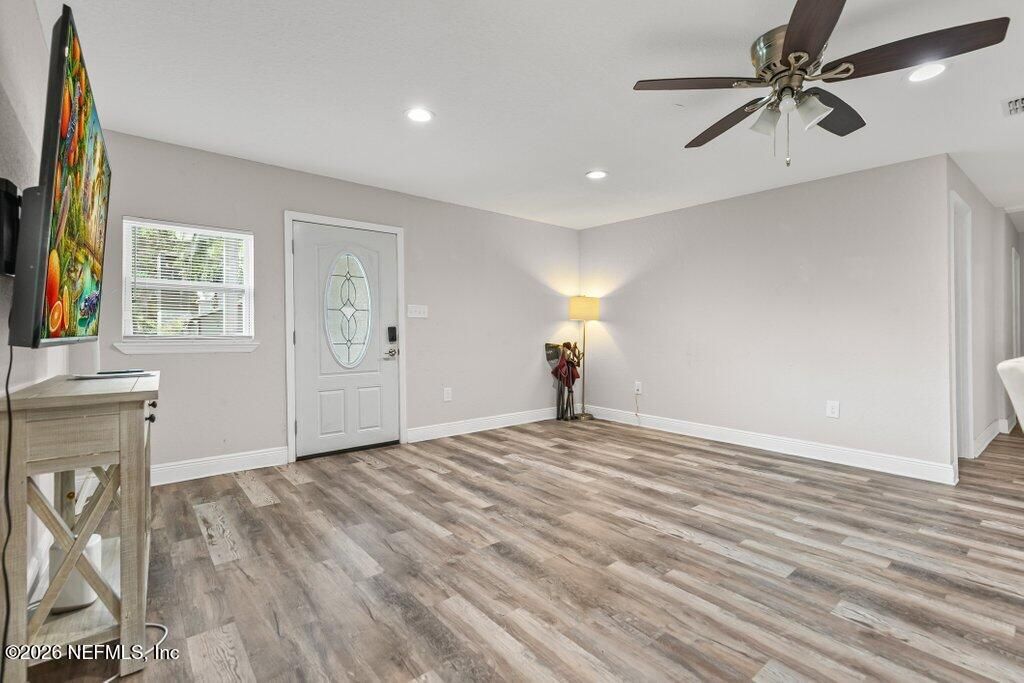 Empty room, Interior, Recessed Lighting, Wood Texture Flooring