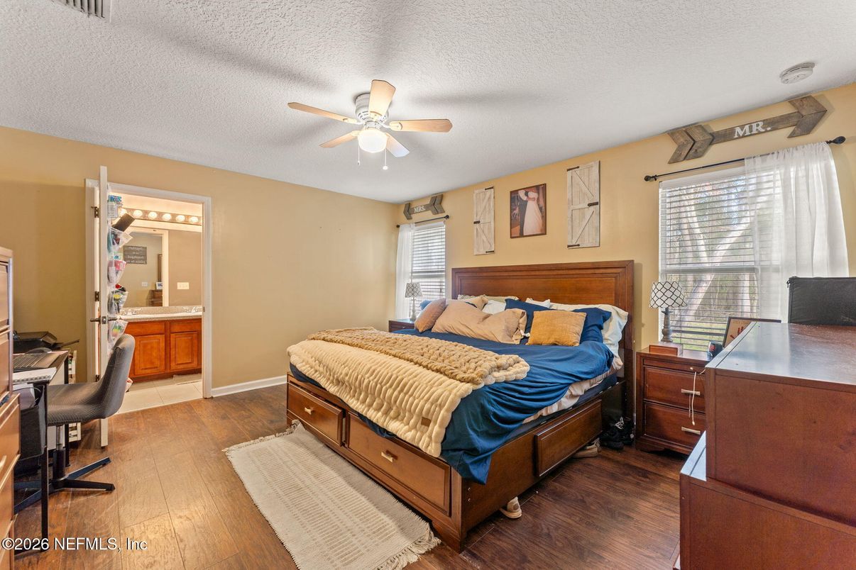 Bedroom, Home Office, Interior, Wood Texture Flooring