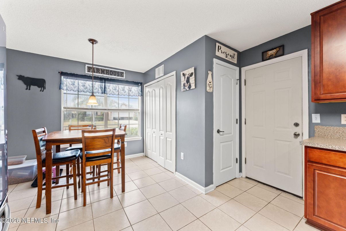 Dining room, Interior, Pendant Lights