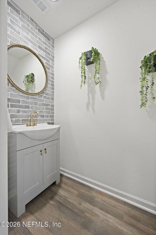 Bathroom, Interior, Recessed Lighting, Wood Texture Flooring