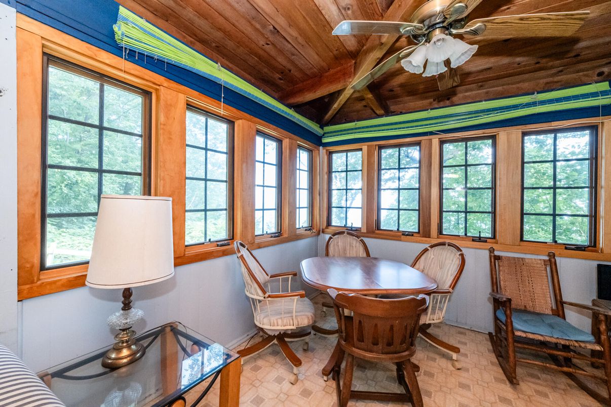 Dining room, Interior, Sun Room, Wooden Beams, Wooden Ceilings