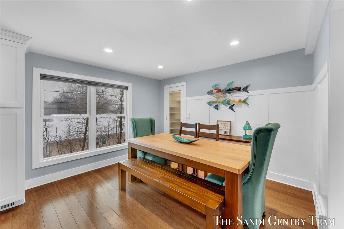 Dining room, Interior, Recessed Lighting, Wood Texture Flooring