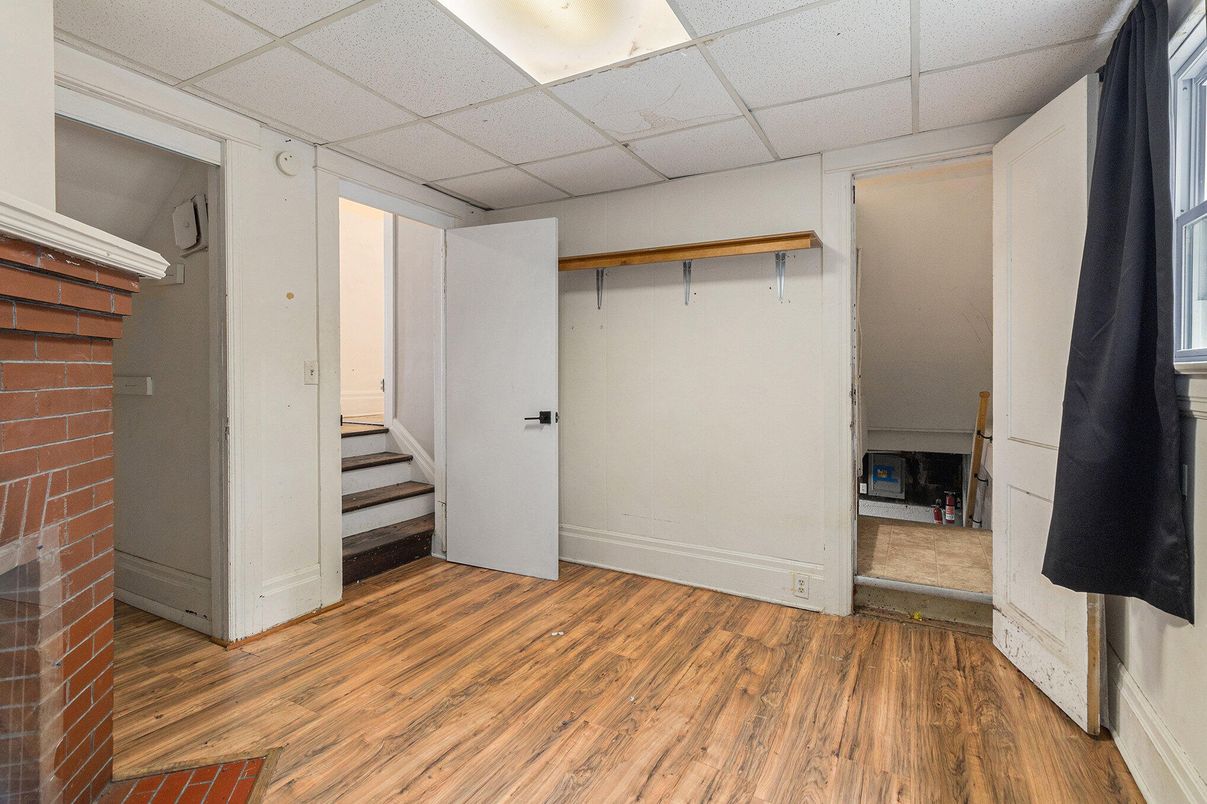 Empty room, Interior, Stone Walls, Wood Texture Flooring