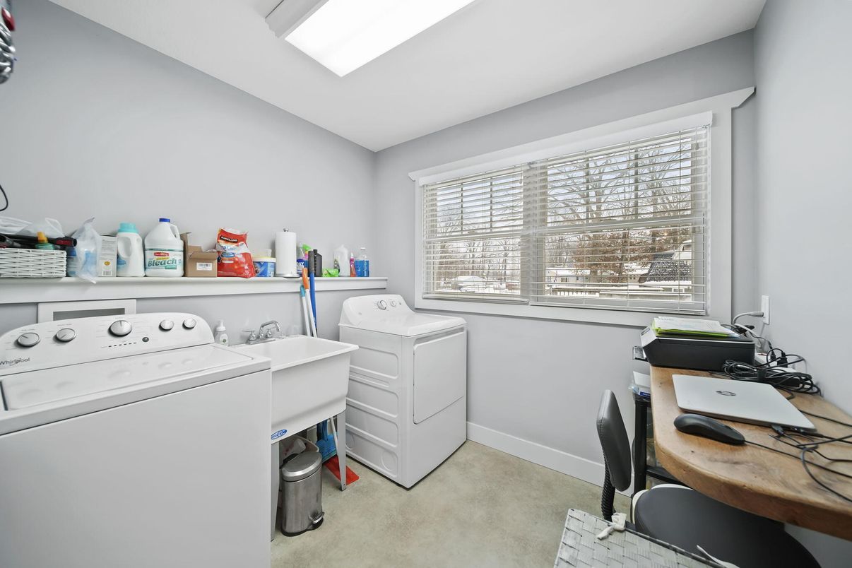 Home Office, Interior, Washer