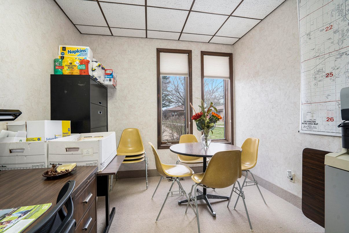 Dining room, Interior