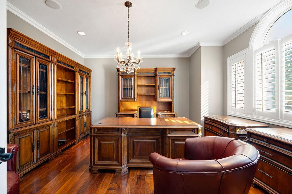 Chandelier, Home Office, Interior, Recessed Lighting, Wood Texture Flooring
