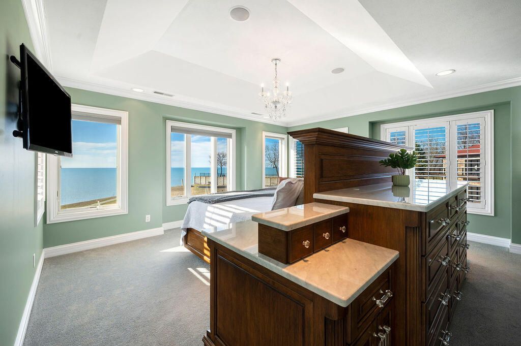 Chandelier, Interior, Recessed Lighting, Water
