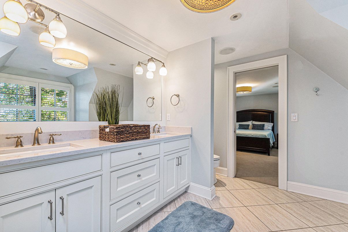 Bathroom, Bedroom, Dual Sink Vanities, Interior, Recessed Lighting