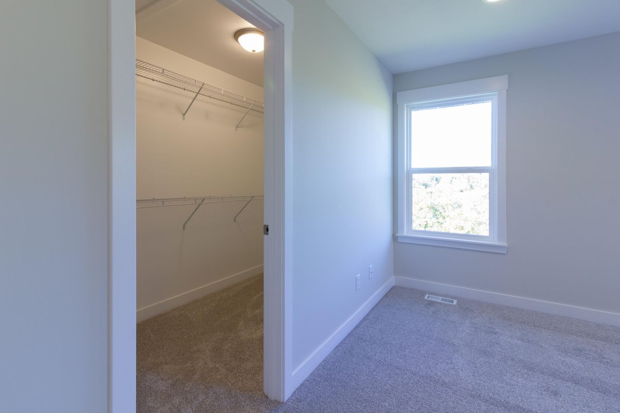 Empty room, Interior, Recessed Lighting, Walk-in Closets