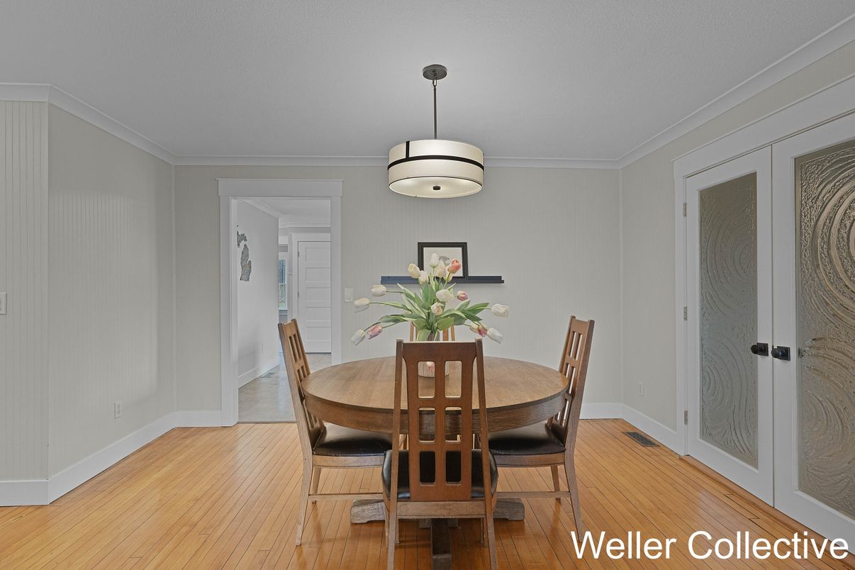Dining room, Interior, Wood Texture Flooring