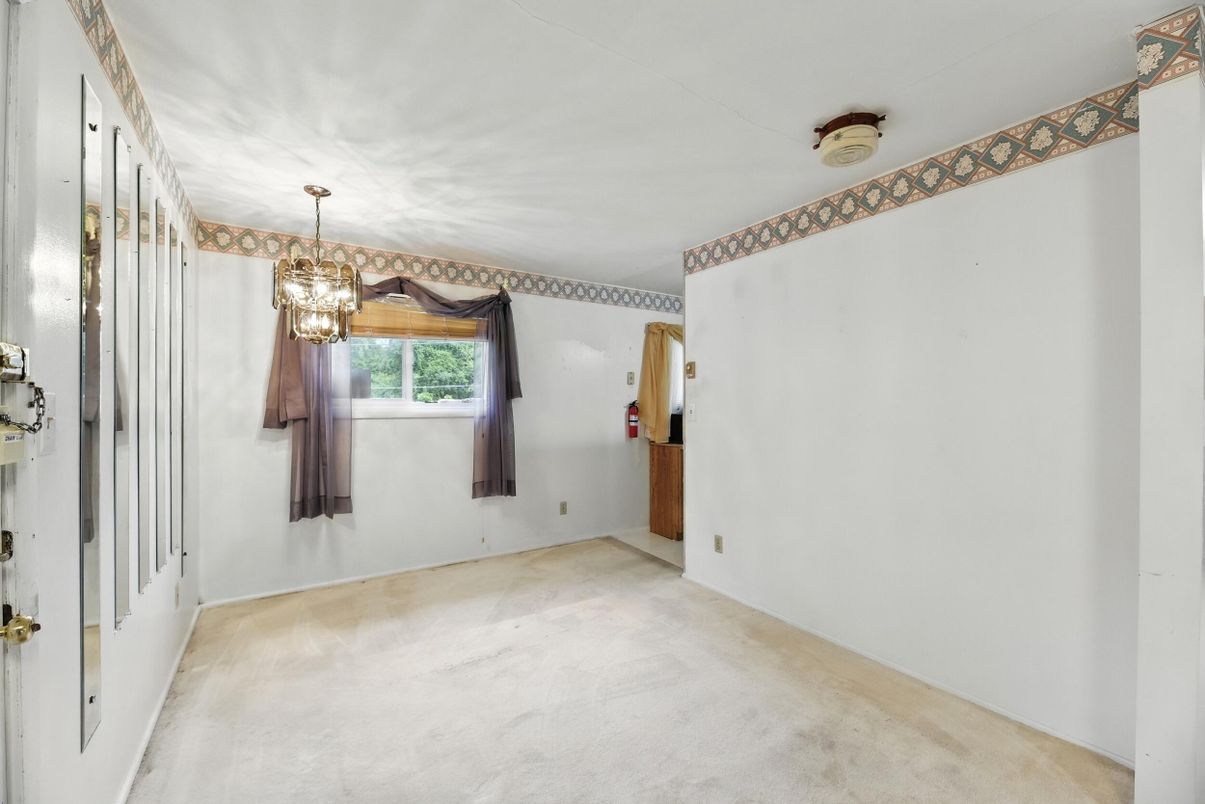 Chandelier, Empty room, Interior