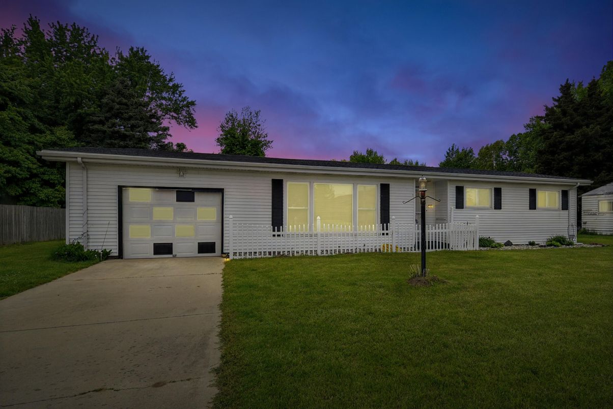 Attached, Backyard, Exterior, Facade, Ranch