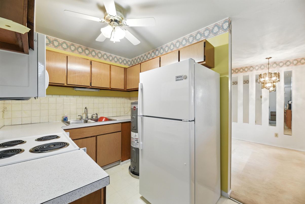 Chandelier, Interior, Kitchen