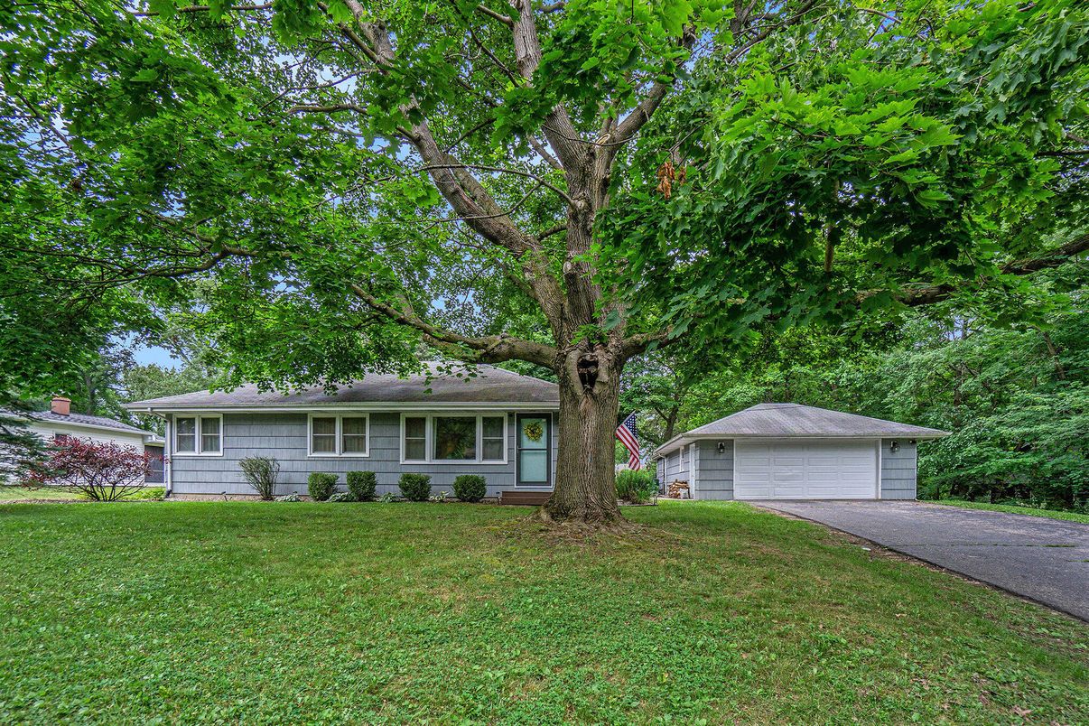 Backyard, Detached Garage, Exterior