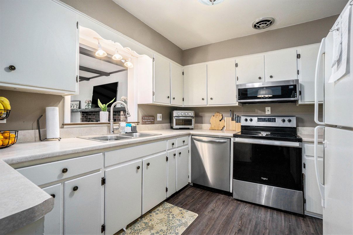 Interior, Kitchen, Stainless Steel Appliances, Wood Texture Flooring