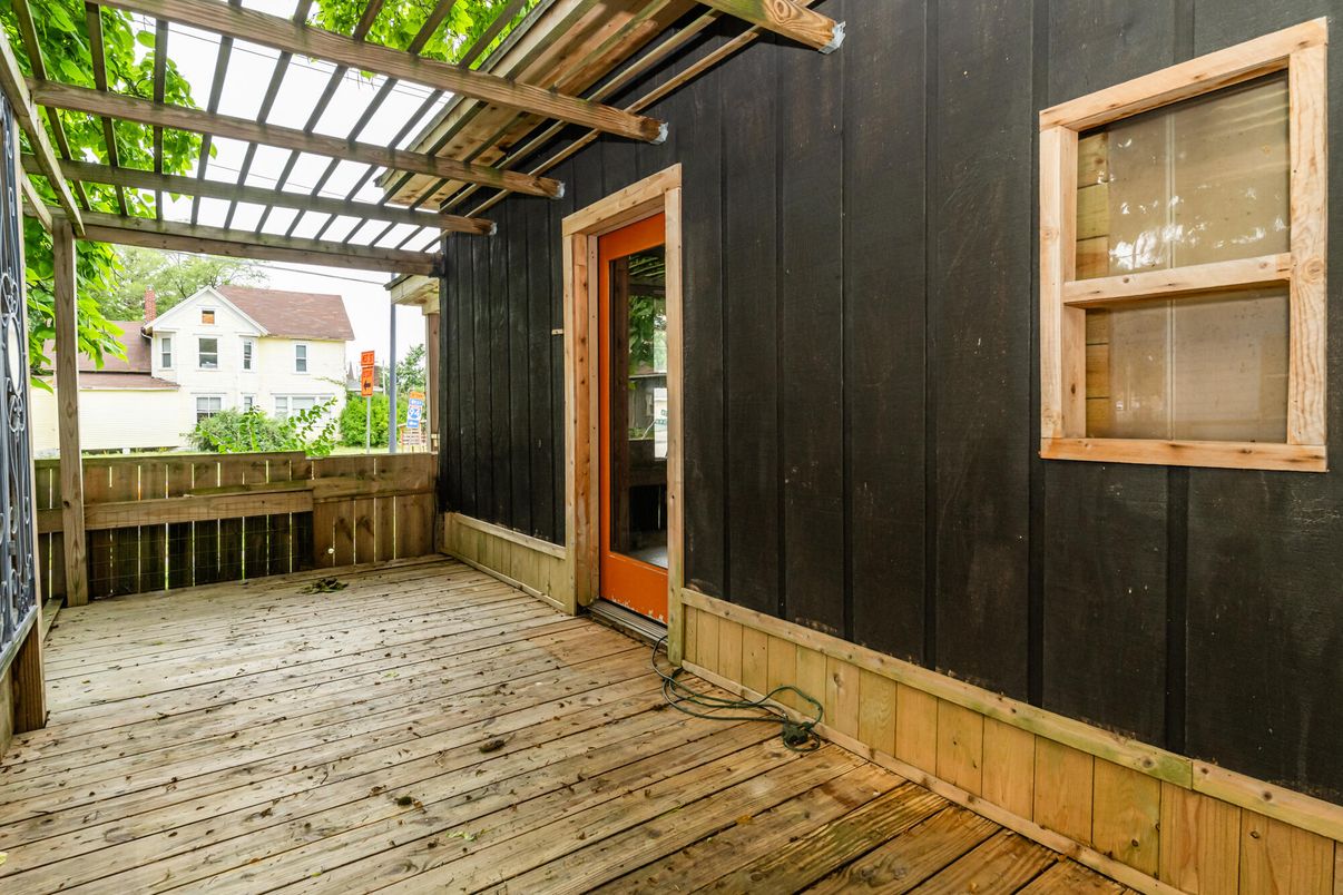 Exterior, Wood Texture Flooring