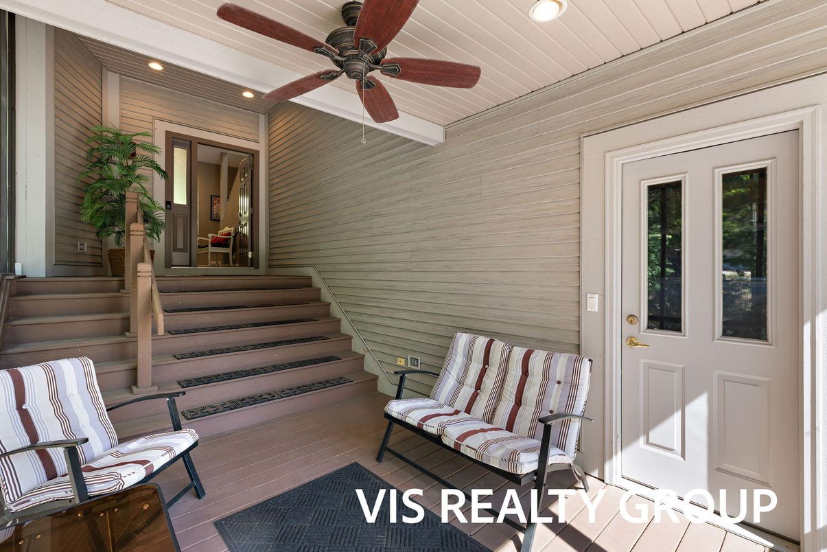 Exterior, Recessed Lighting