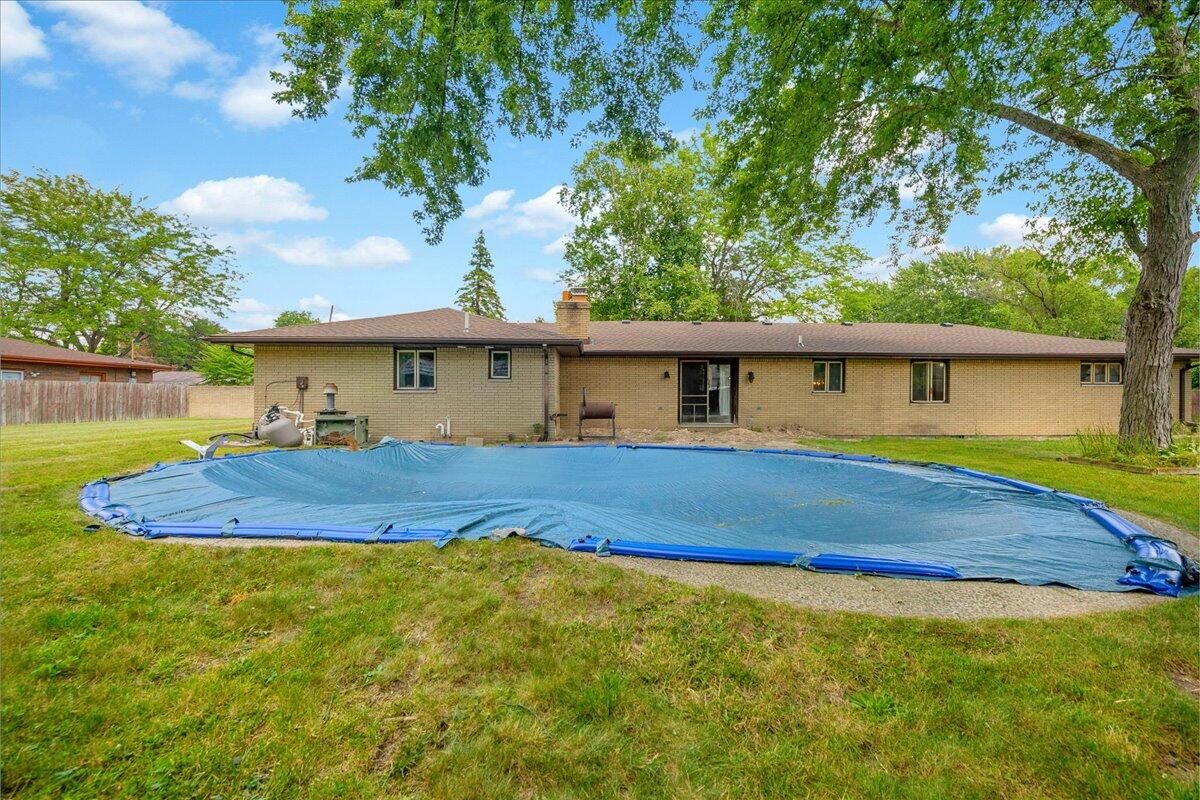 Backyard, Exterior, Playground