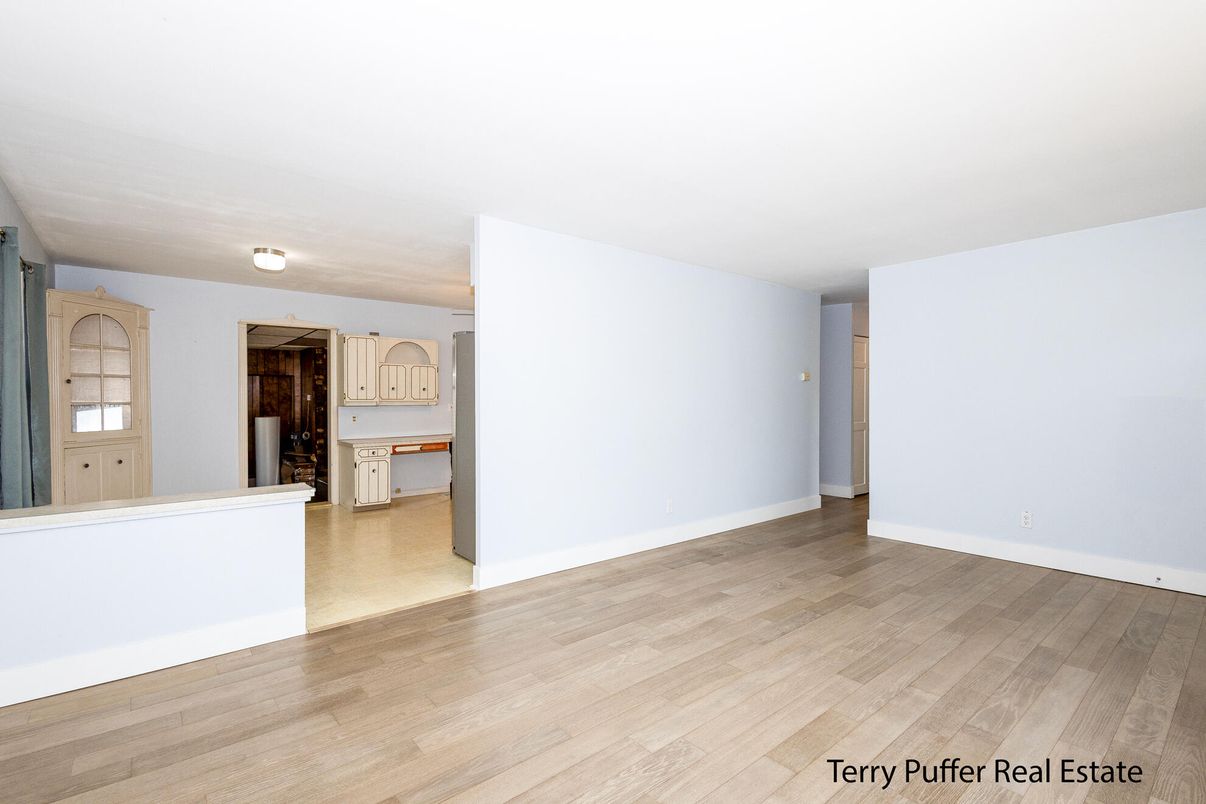 Empty room, Interior, Kitchen, Wood Texture Flooring