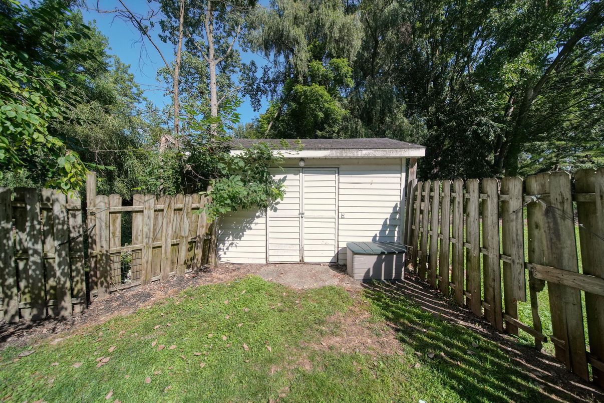 Backyard, Detached Garage, Exterior