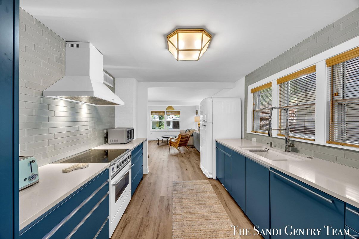 Interior, Kitchen, Wood Texture Flooring