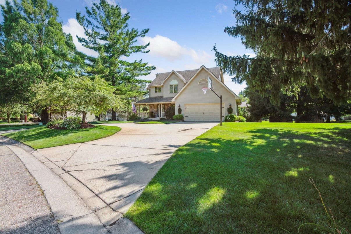 Attached, Backyard, Exterior, Facade, Farmhouse