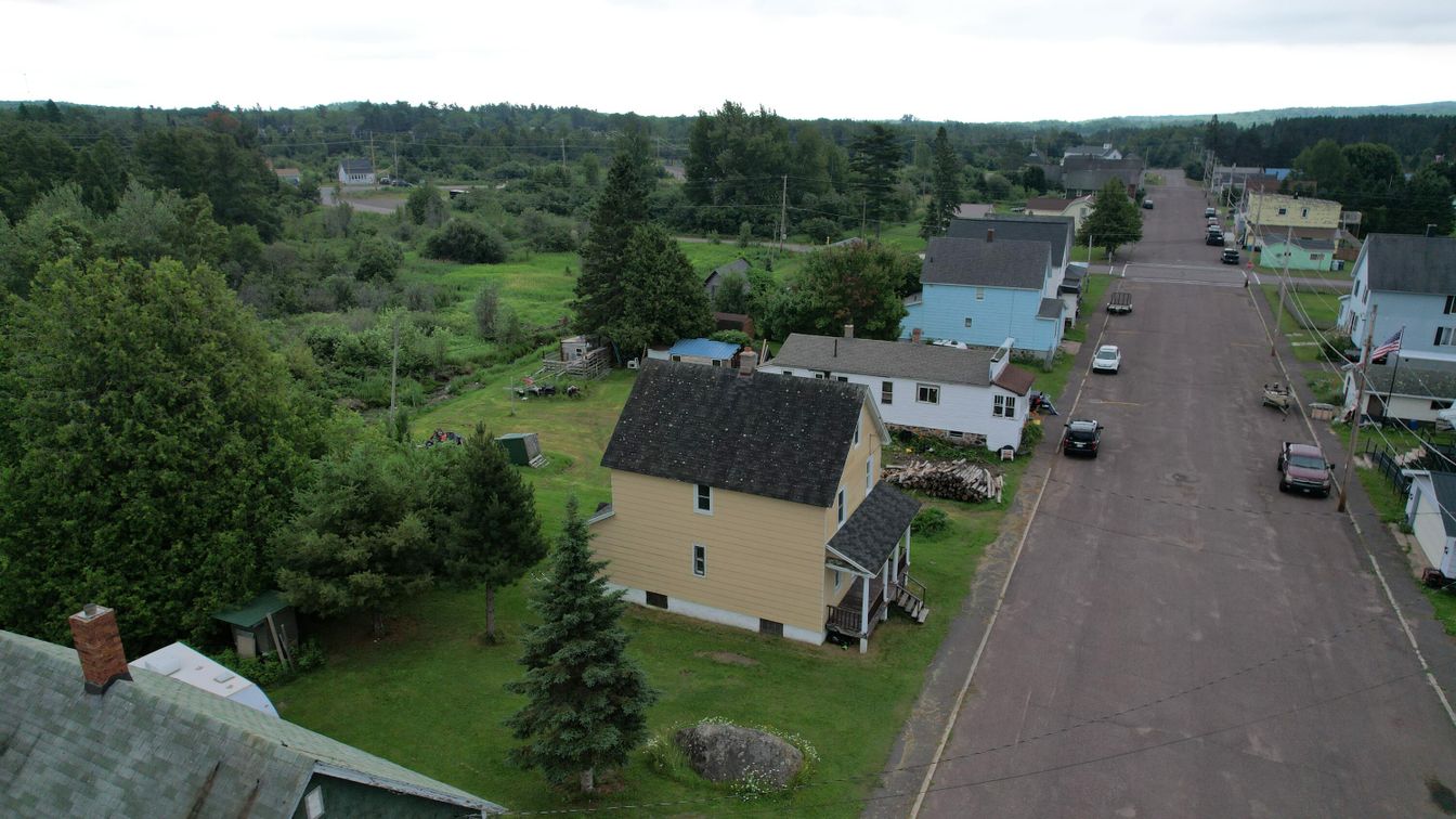 Exterior, Drone
