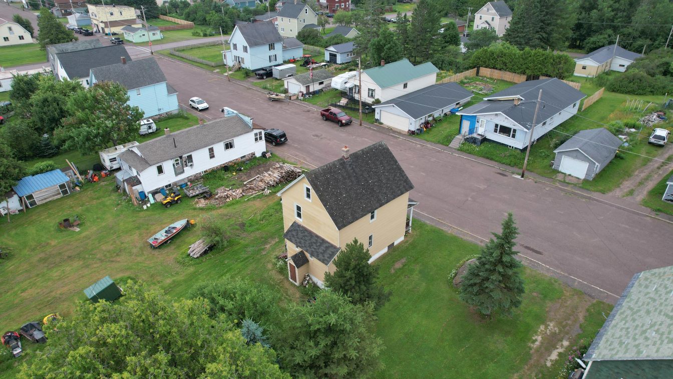 Exterior, Drone