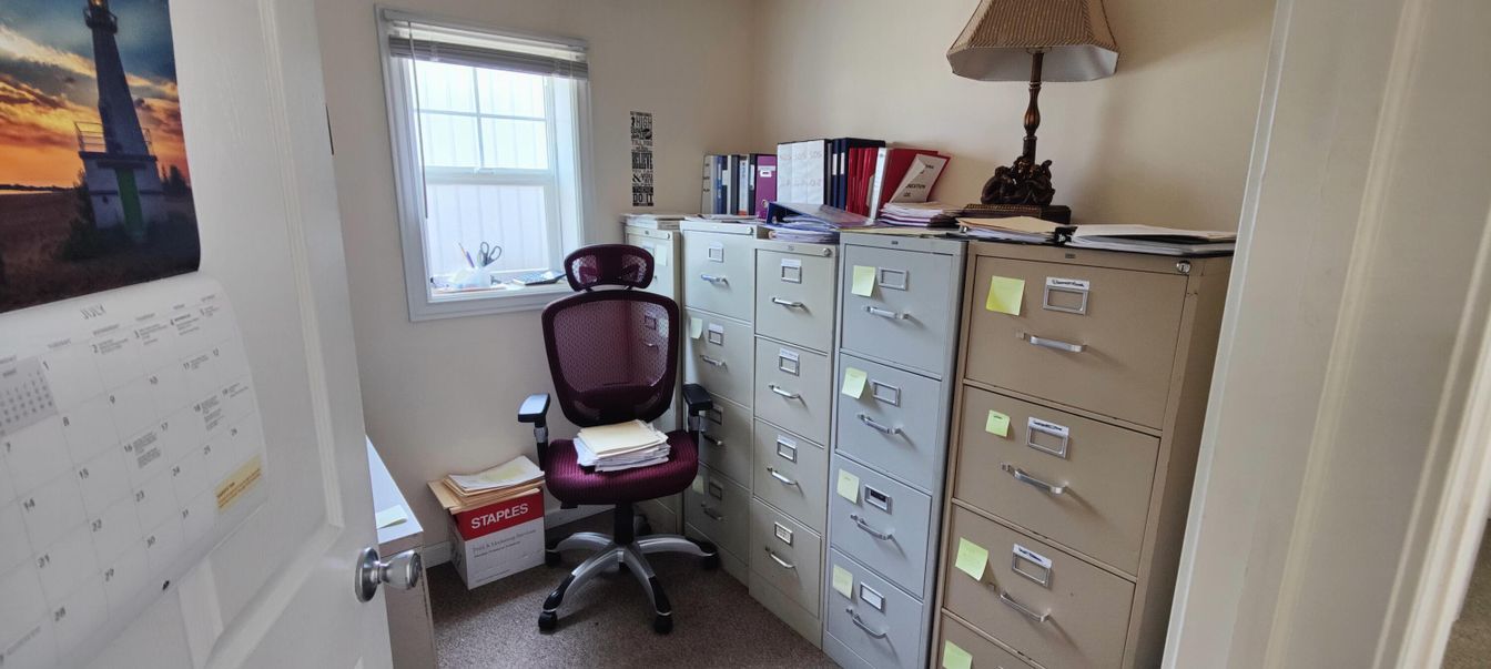 Home Office, Interior