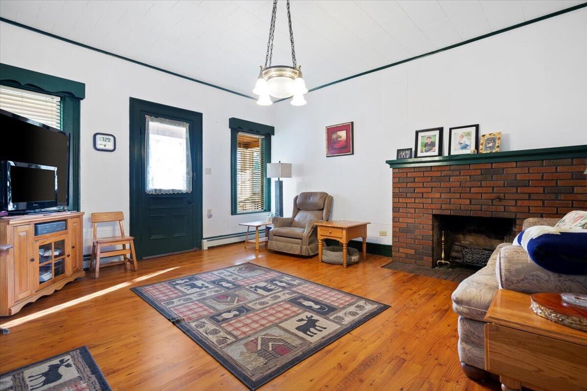 Fireplace, Interior, Pendant Lights, Wood Texture Flooring