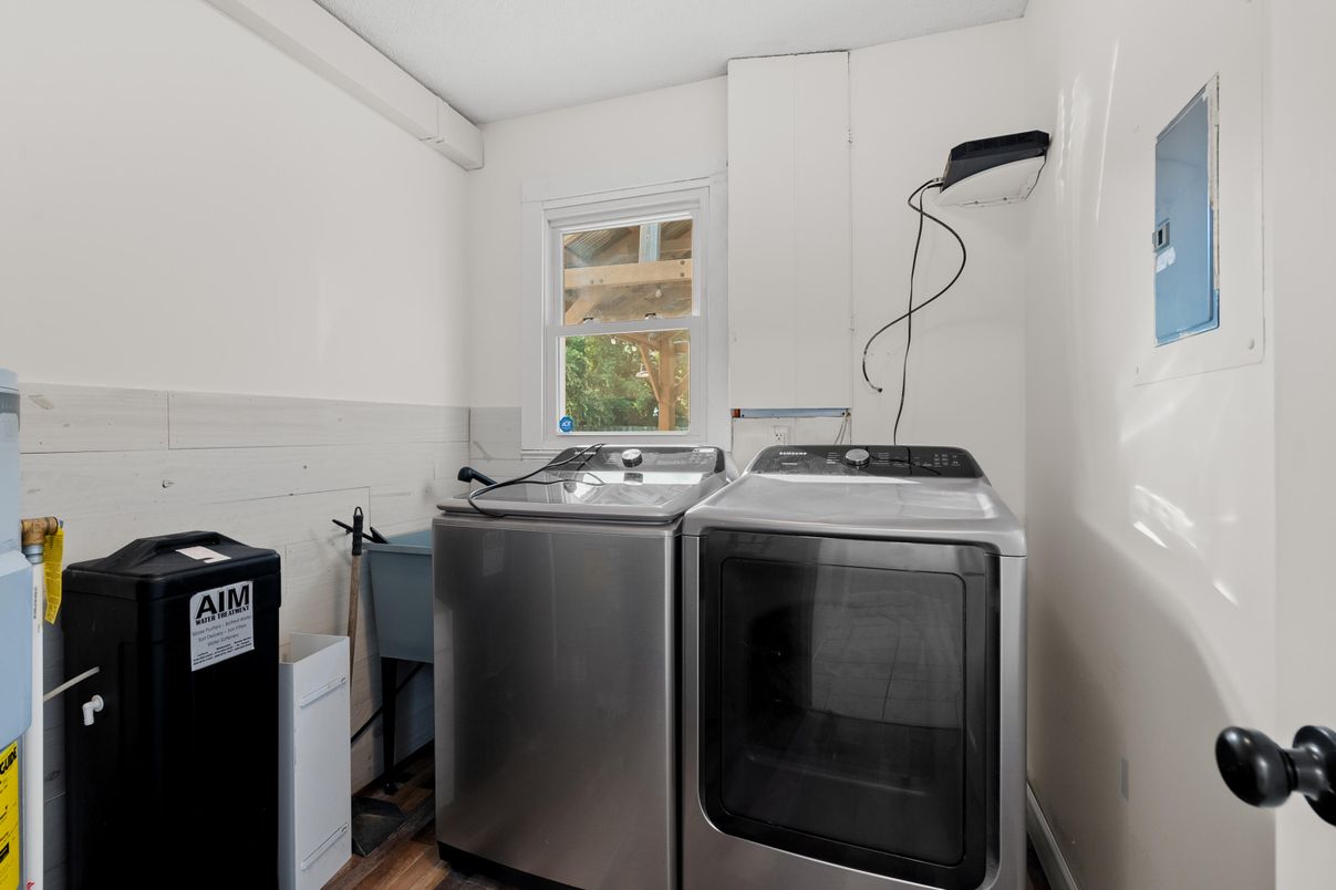 Interior, Washer
