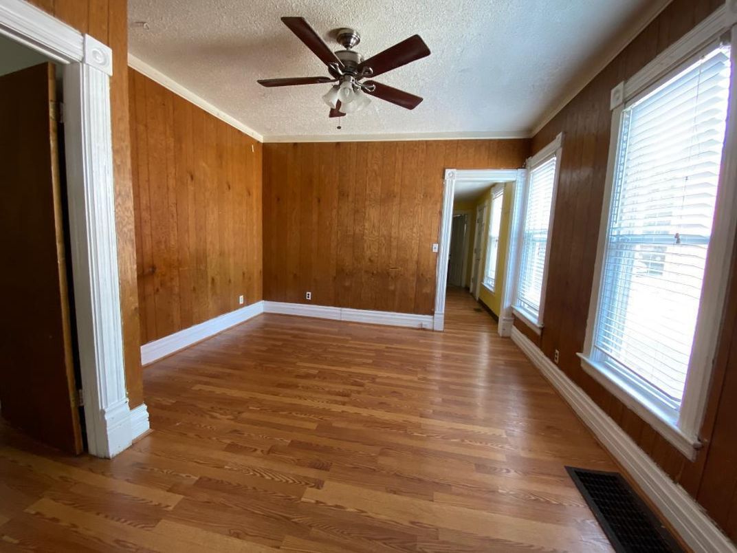 Empty room, Interior, Wood Texture Flooring, Wooden Walls