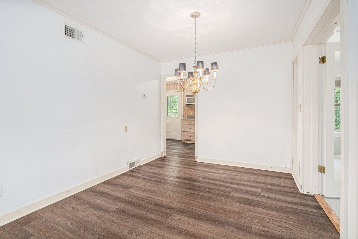 Chandelier, Empty room, Interior, Wood Texture Flooring