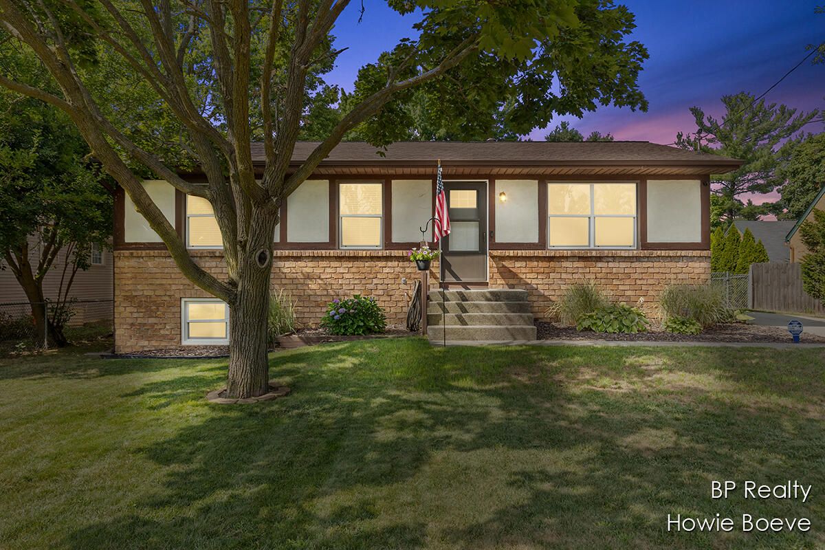 Backyard, Exterior, Facade, Brick Facade, Split Level