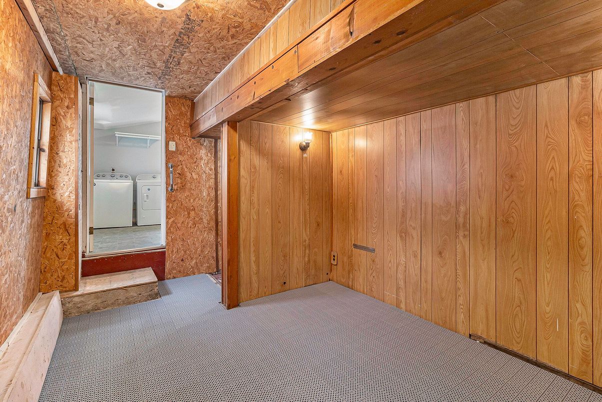 Empty room, Interior, Wooden Walls