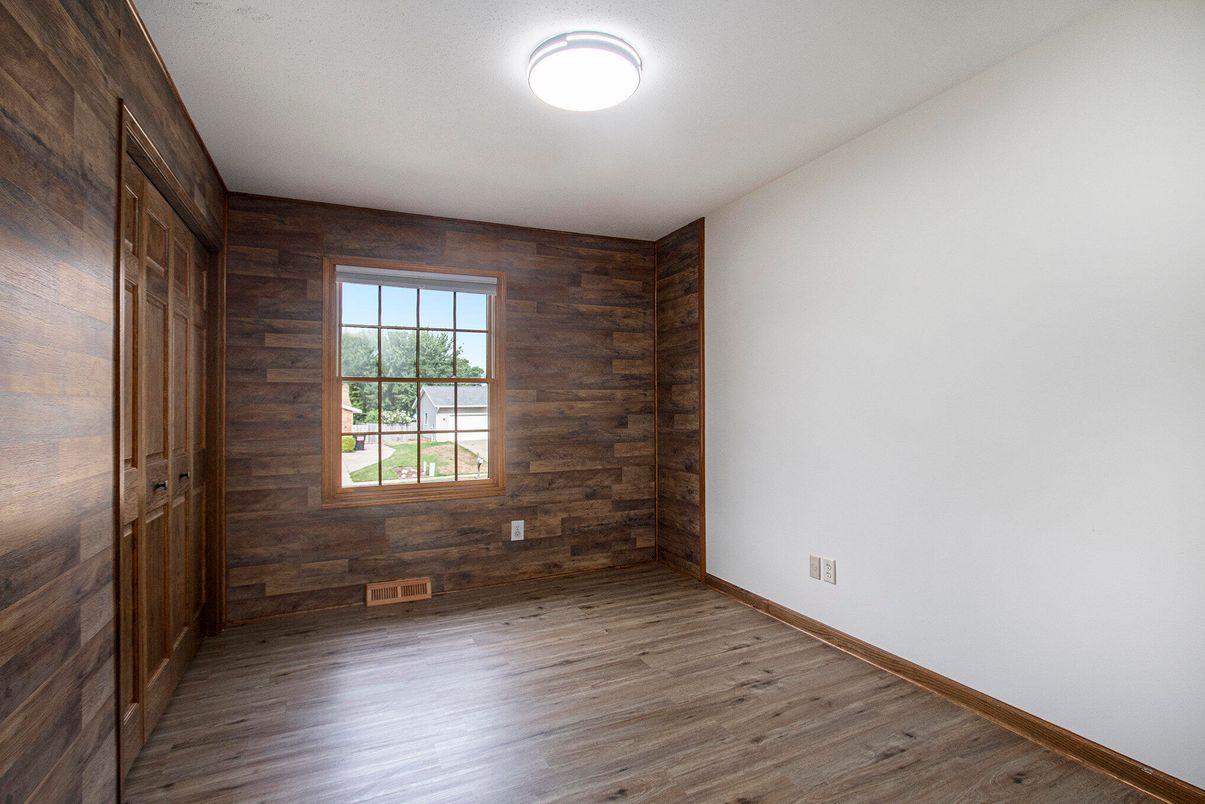 Empty room, Interior, Wood Texture Flooring, Wooden Walls