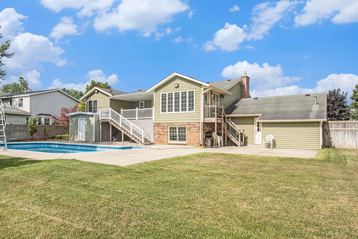 Backyard, Exterior, Pool