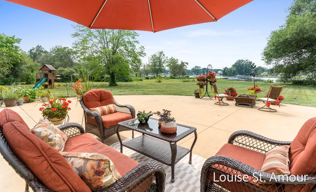 Backyard, Exterior, Playground