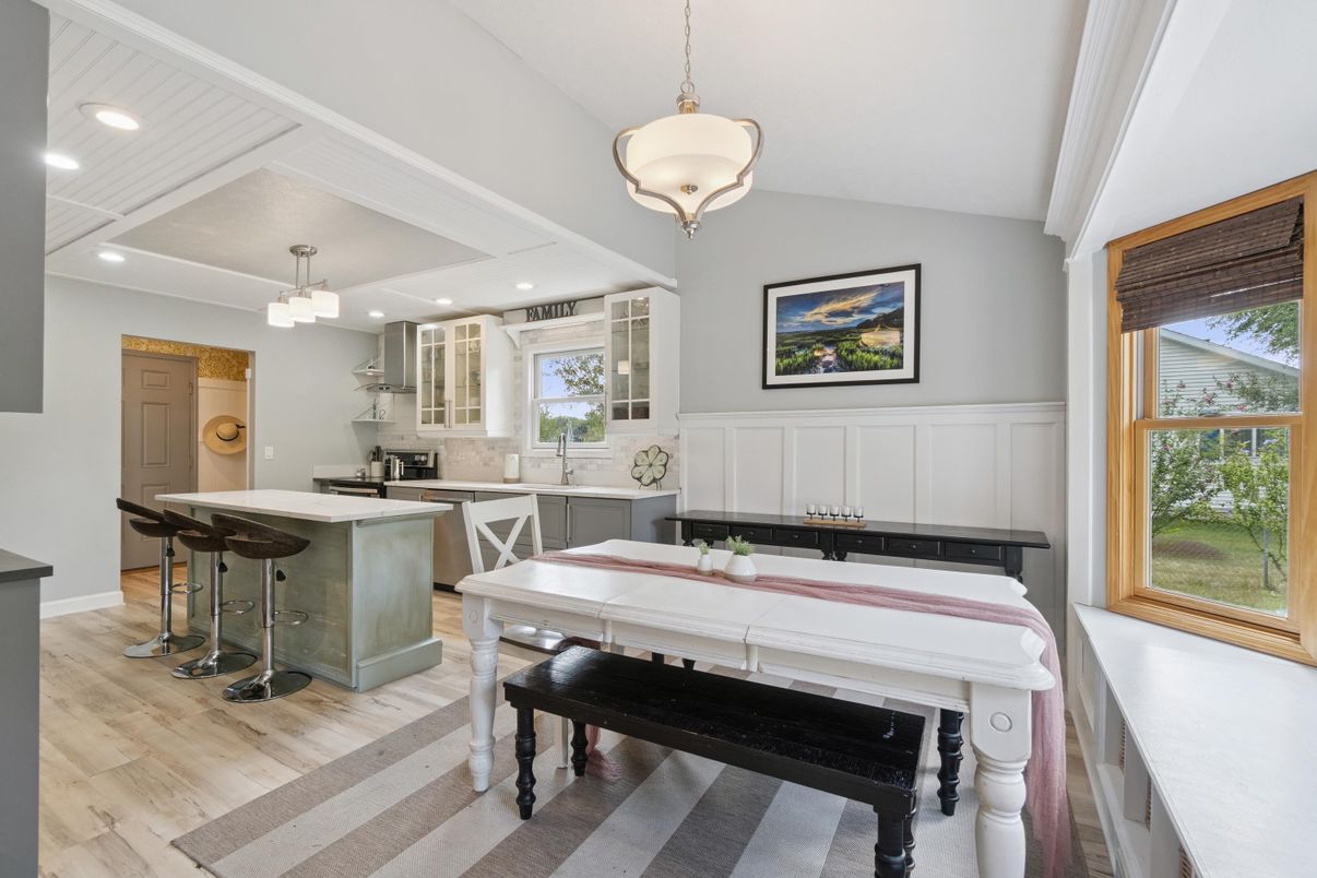 Interior, Kitchen, Pendant Lights, Recessed Lighting, Wood Texture Flooring