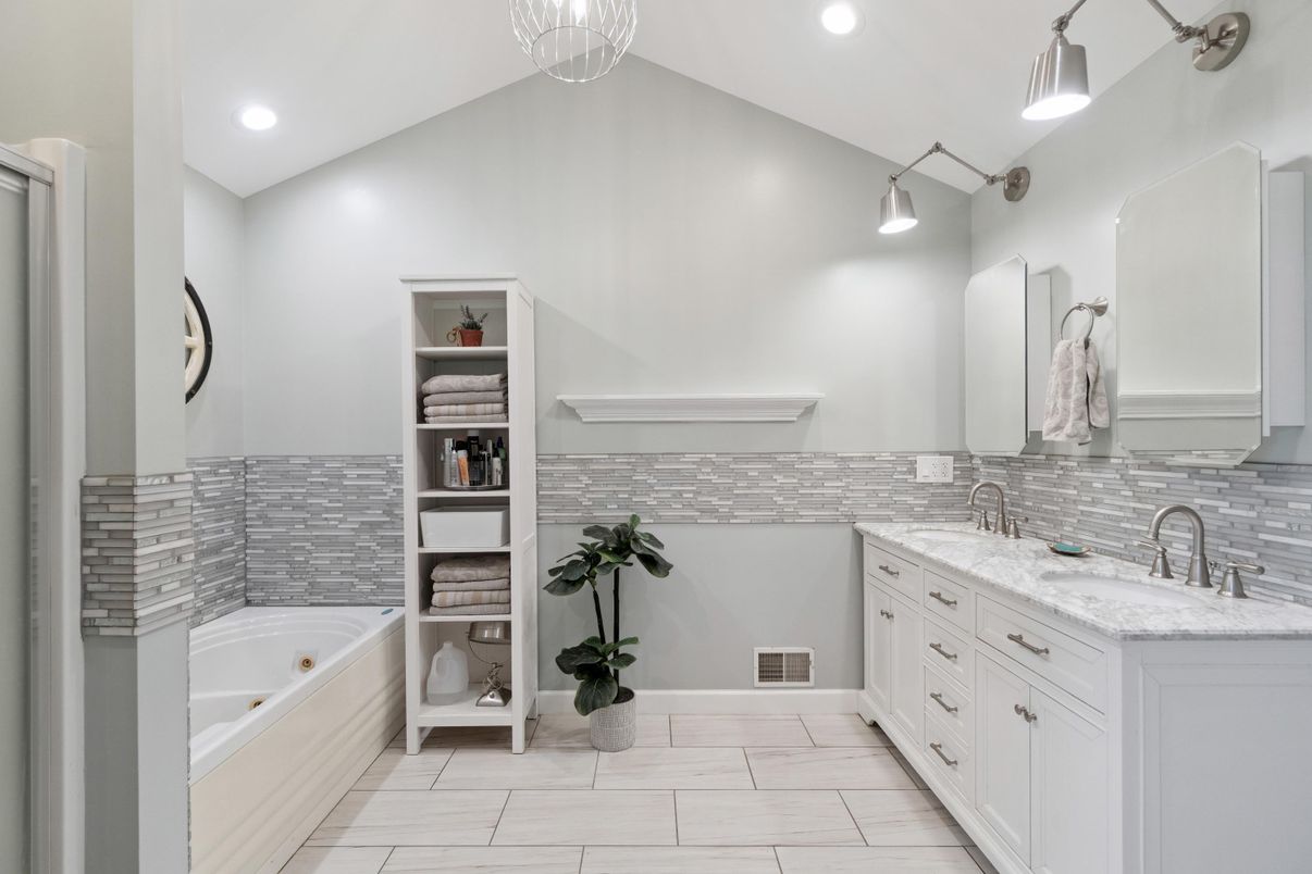 Bathroom, Dual Sink Vanities, Interior, Marble, Recessed Lighting