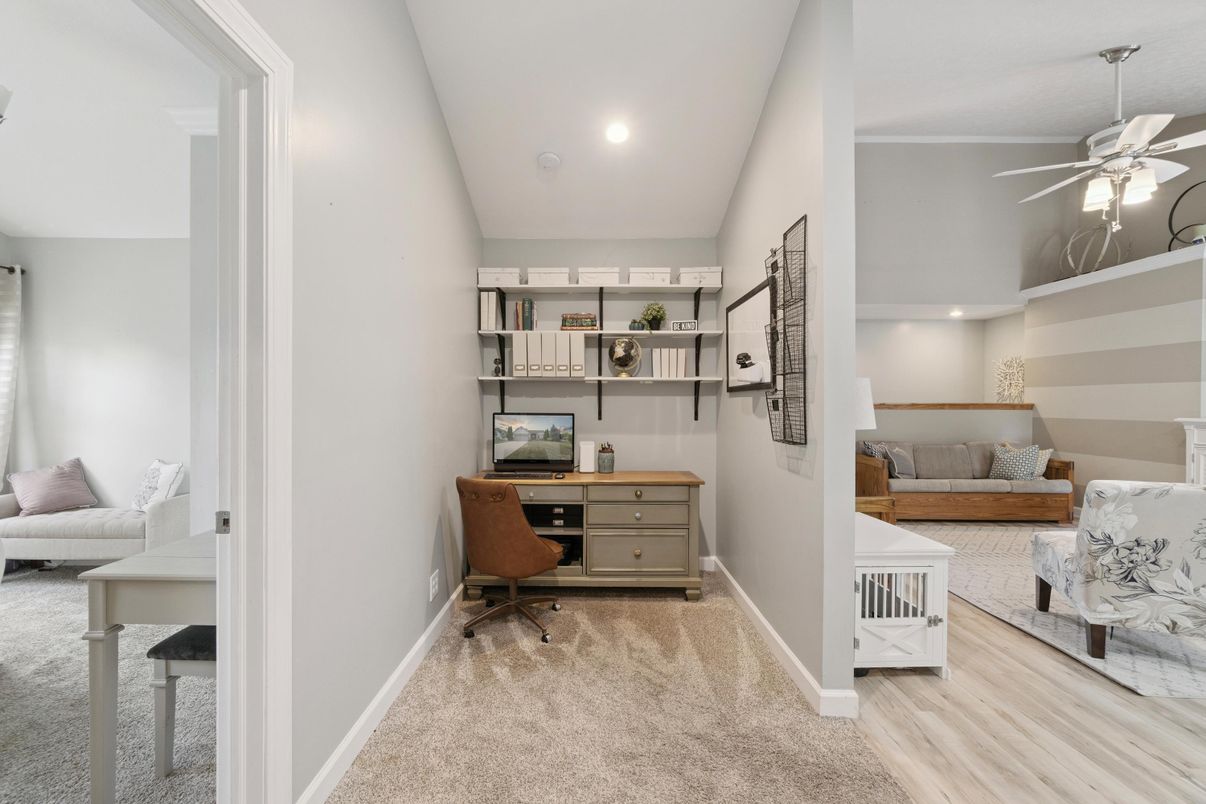 Home Office, Interior, Recessed Lighting, Wood Texture Flooring